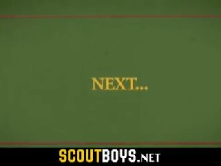 Малко гей туинк дупе разтегнат от масов джонсън scoutmaster без презерватив в woods-scoutboys&period;net