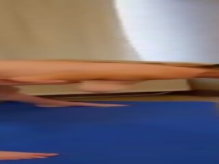 חוּשָׁנִי ראש vee עושה עירום yoga&excl;