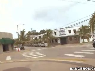 কর্কশ এবং লুচ্চা তিনজনের চুদা