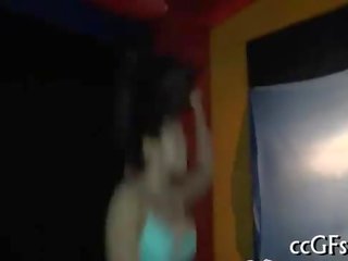 كلية قانوني عمر شاب امرأة فتاة يحصل على أغرى