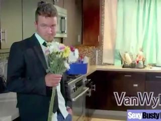 (ashton blake) nghịch ngợm người nội trợ với tròn to ngực tình yêu khiêu dâm mov-07