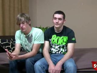 Зламав гетеросексуал fellows kevin і знак