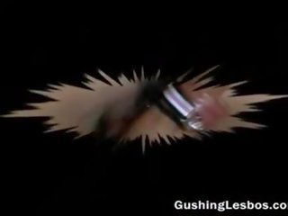 Lezzy 正妹 拍摄 她的